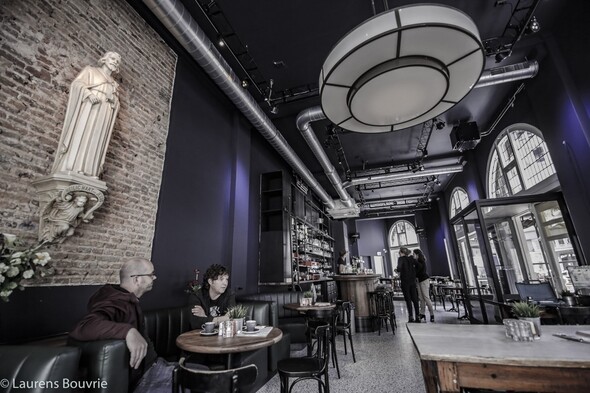 WELKOM BIJ CAFE PAULUS // WELCOME TO CAFE PAULUS